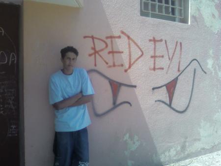 c moi red eyes